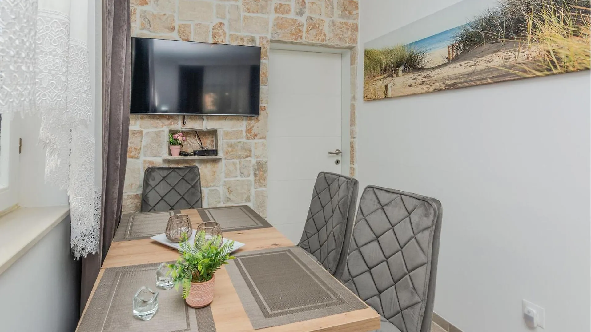Cozy Apartment In Vir With Wifi Croatia